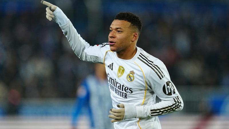 天空体育：伊萨克抵达纽卡训练基地，纽卡其他球员今日放假（天空体育：伊萨克现身纽卡训练中心，其他球员今日休假）