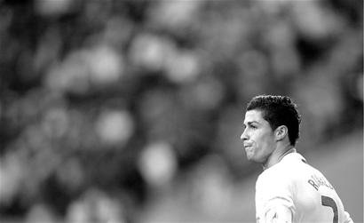 C罗：也许未来我会再接受一次采访，好好谈谈我对足球的看法（C罗：未来或再接受采访，详谈我的足球观）