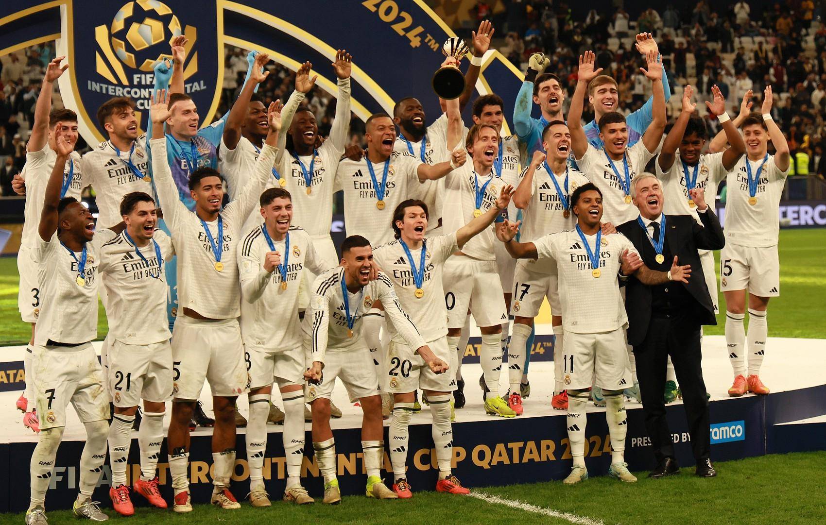 本轮欧冠最佳阵容：姆巴佩、维蒂尼亚领衔，赖斯、库库在列（欧冠本轮最佳阵容出炉：姆巴佩、维蒂尼亚领衔，赖斯、库库入选）