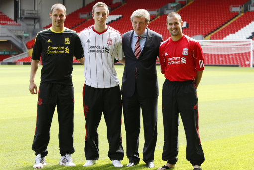 阿斯：巴萨和拜仁都有意桑托斯后卫索萨，后者被誉为新马塞洛（阿斯报：巴萨与拜仁竞逐桑托斯后卫索萨，被誉为新马塞洛）