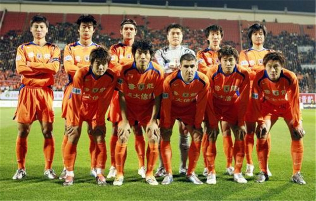 东京绿茵vs鹿岛鹿角首发：染野唯月、铃木优磨出战（东京绿茵对鹿岛鹿角首发出炉：染野唯月、铃木优磨先发登场）