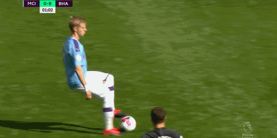 都体：尤文对洛博特卡感兴趣，但他更愿意接受来自国外的报价（都体：尤文相中洛博特卡，球员更倾向接受海外报价）