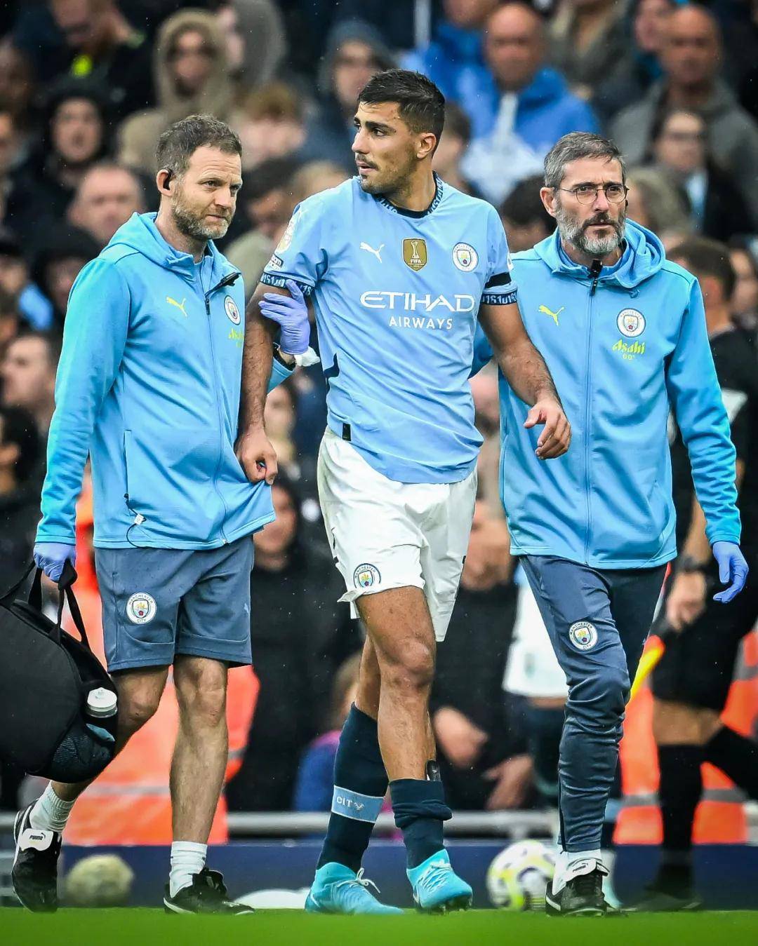 巴蒂：劳塔罗和小蜘蛛可以一起上，但其中一人必须做出牺牲（巴蒂：劳塔罗与小蜘蛛能同场，但必须有人作出牺牲）