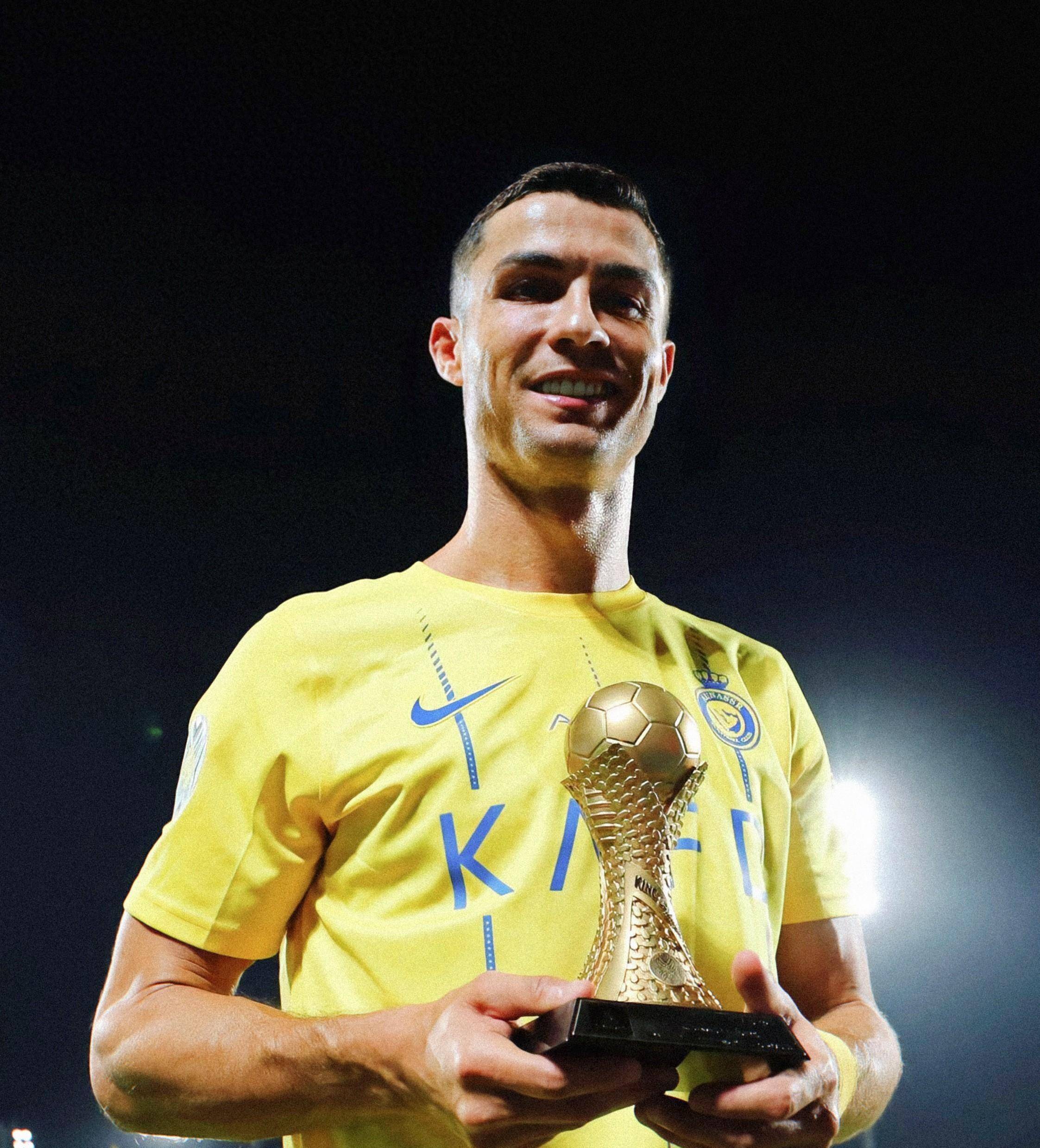 TA：图赫尔战术实验喜忧参半，贝林厄姆主导进攻渐入佳境（TA：图赫尔试阵效果参半，贝林厄姆执掌进攻愈发成熟）