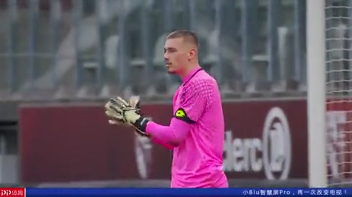 里夫斯本赛季有3次单场15+罚球，追平SGA并列联盟第二多（里夫斯本季三度单场15+罚球，与SGA并列联盟第二多）